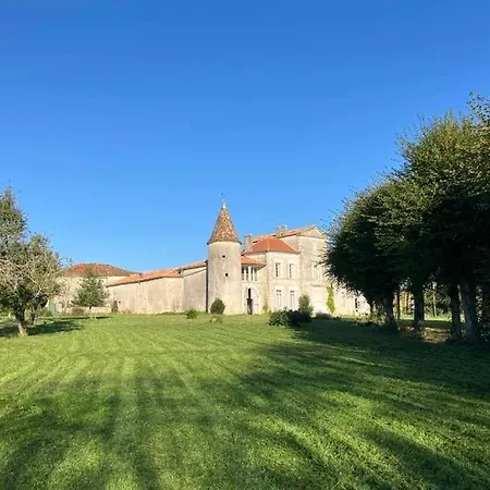 Chateau Des Fouilloux * Agris